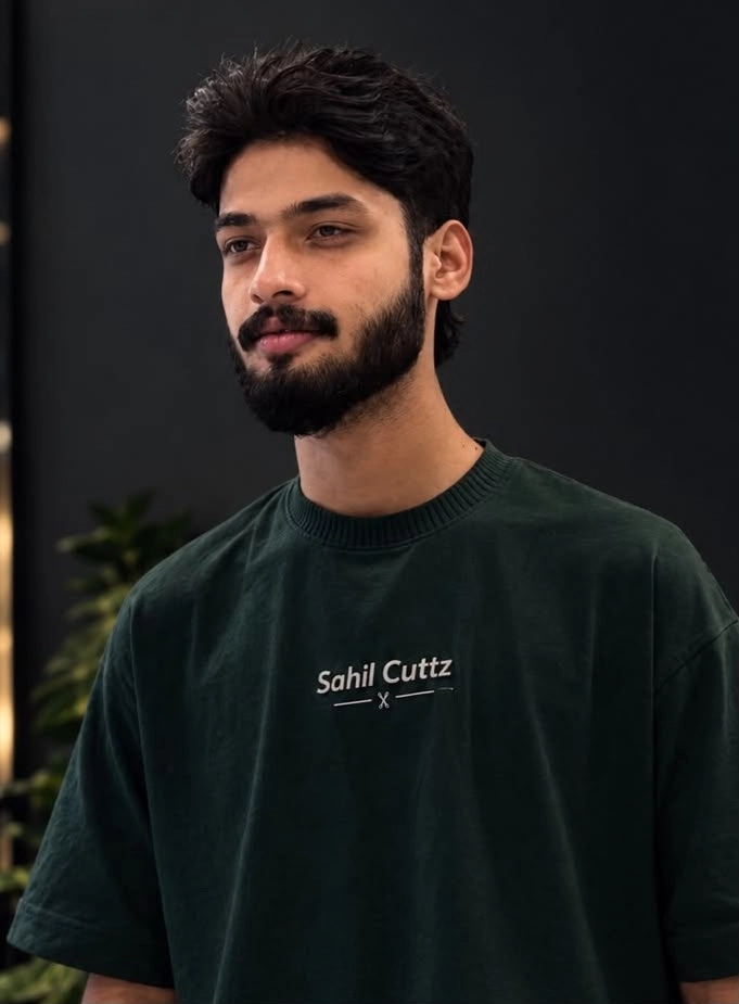 Aziq, barber and hair stylist at Sahil Cuttz